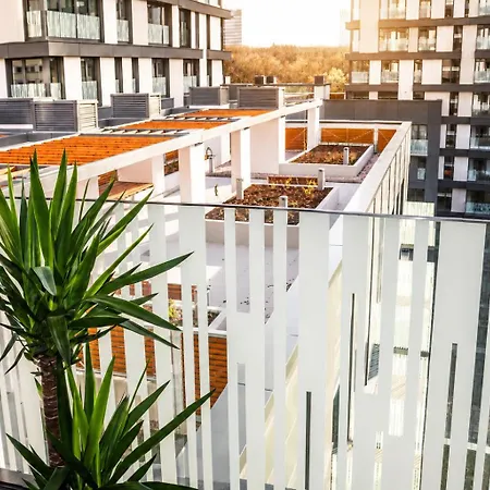 Daire In Residential Tower - Parking Prag