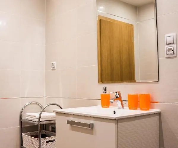 In Residential Tower - Parking Appartamento Praga