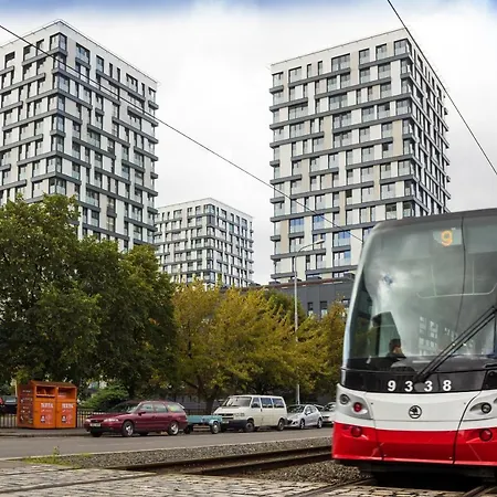 Lejlighed In Residential Tower - Parking Prag
